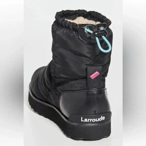 Larroude Women's Montana Boots in Black. Sz: 7